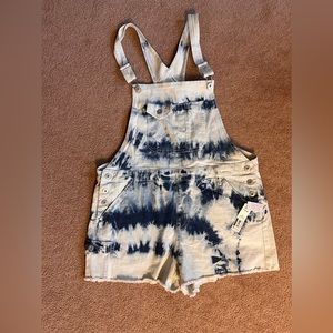 NWT XL (15-17) shorts overalls, blue and white